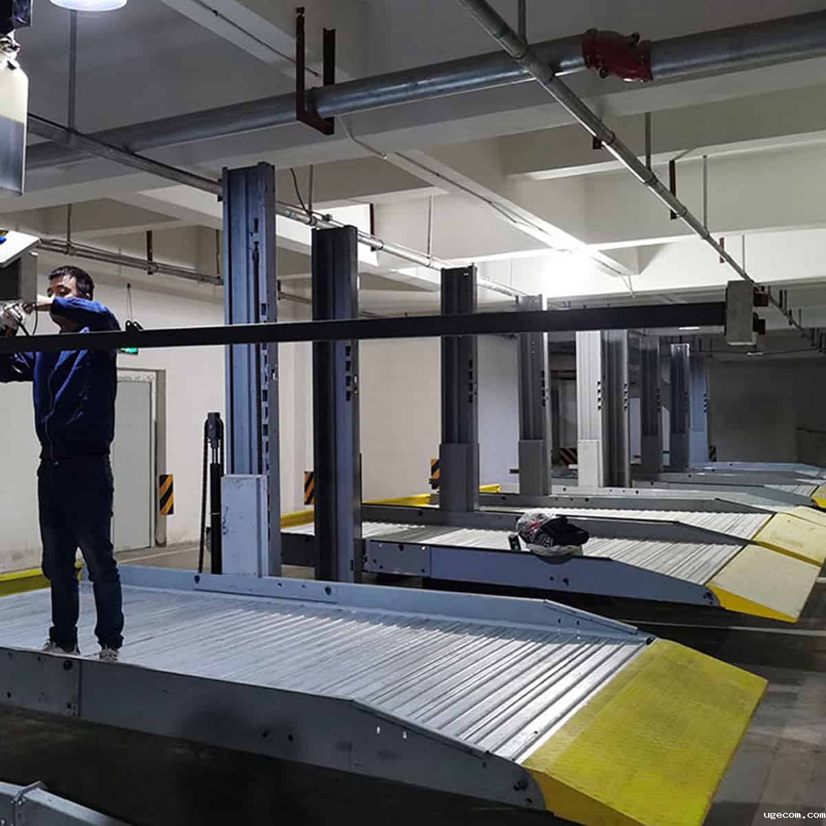 两立柱简易式立体车库 两立柱简易式立体车库